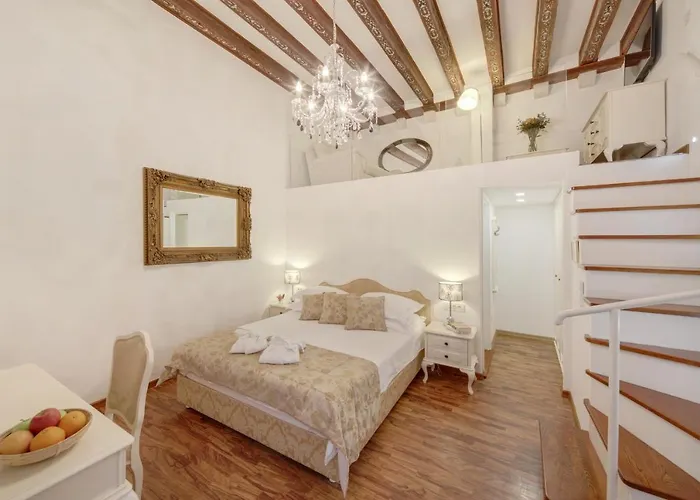 Palmotta Palace *