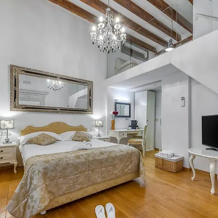 Palmotta Palace Apartment *