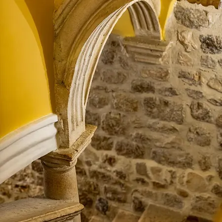 Apartment Palmotta Palace *