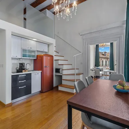 Palmotta Palace Дубровник