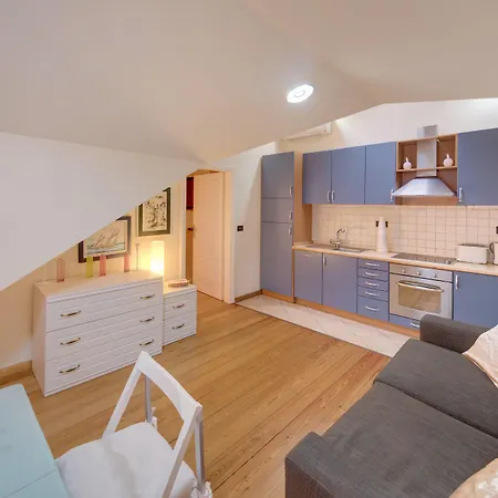 Palmotta Palace Apartmán *