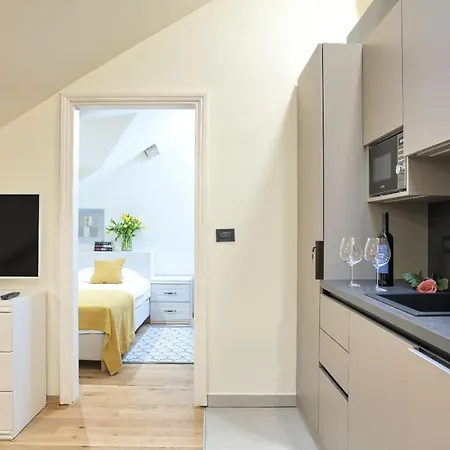 Apartment Palmotta Palace *
