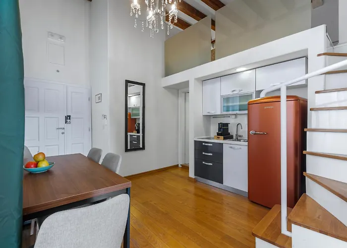 Lejlighed Palmotta Palace *