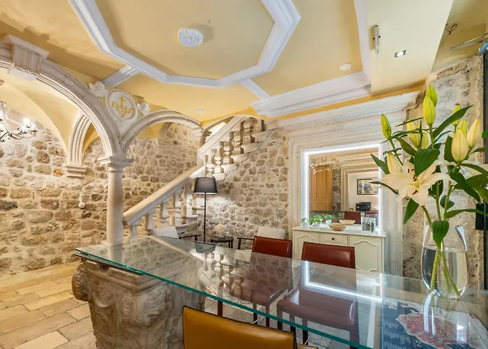 Palmotta Palace Апартаменты Дубровник