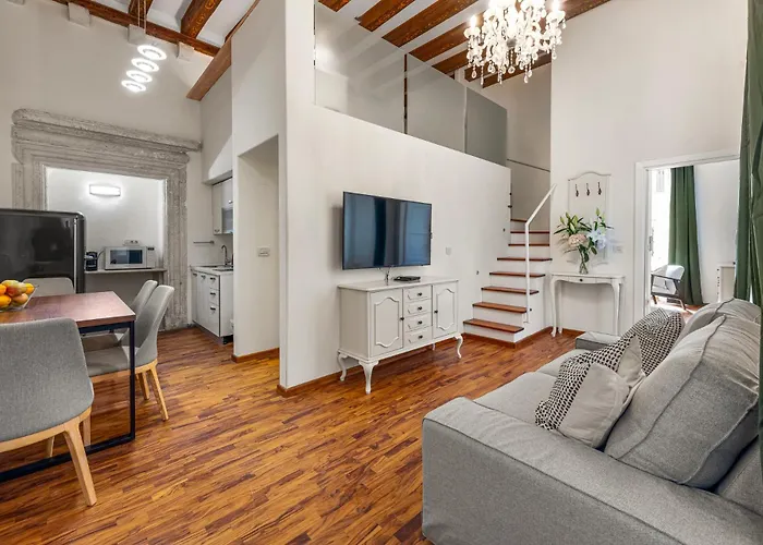 Palmotta Palace Διαμέρισμα *